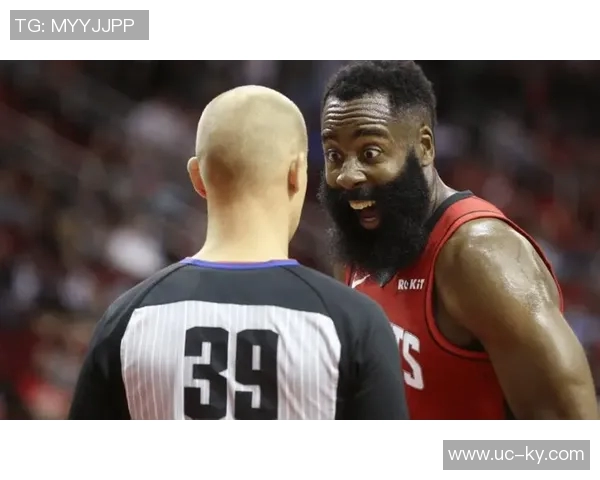 美女主持分享KD首秀精彩数据网友调侃小帅重色轻球Shams感慨不已